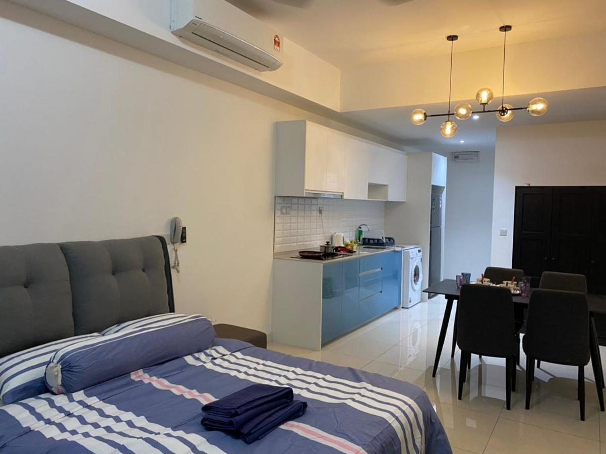 Happy Continew Residence 2 Bedrooms - Trx Kl クアラルンプール エクステリア 写真