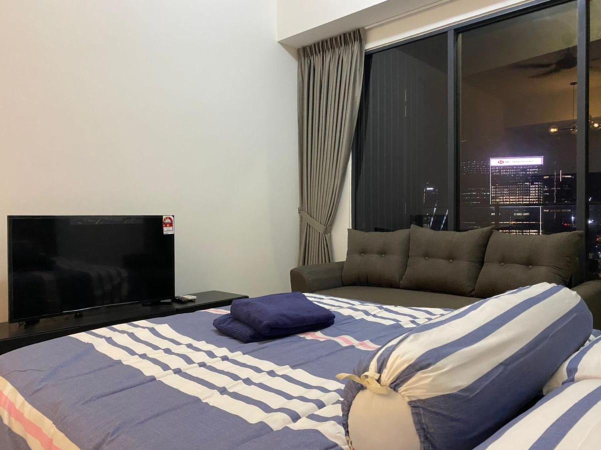 Happy Continew Residence 2 Bedrooms - Trx Kl クアラルンプール エクステリア 写真