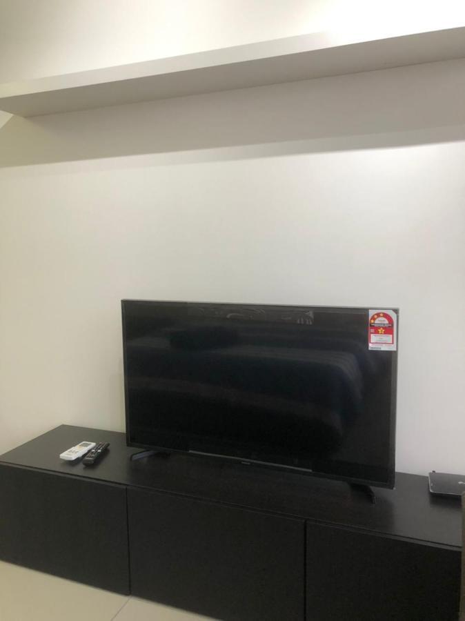 Happy Continew Residence 2 Bedrooms - Trx Kl クアラルンプール エクステリア 写真
