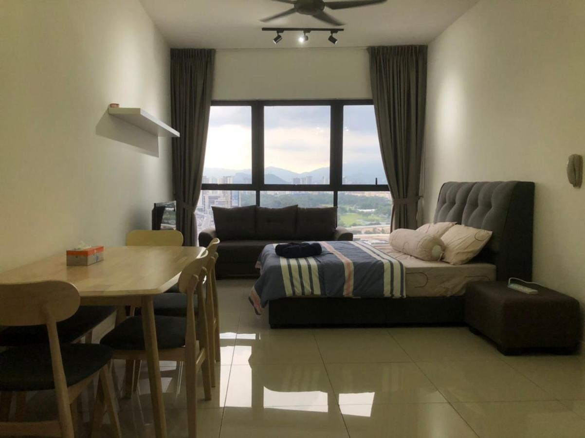 Happy Continew Residence 2 Bedrooms - Trx Kl クアラルンプール エクステリア 写真